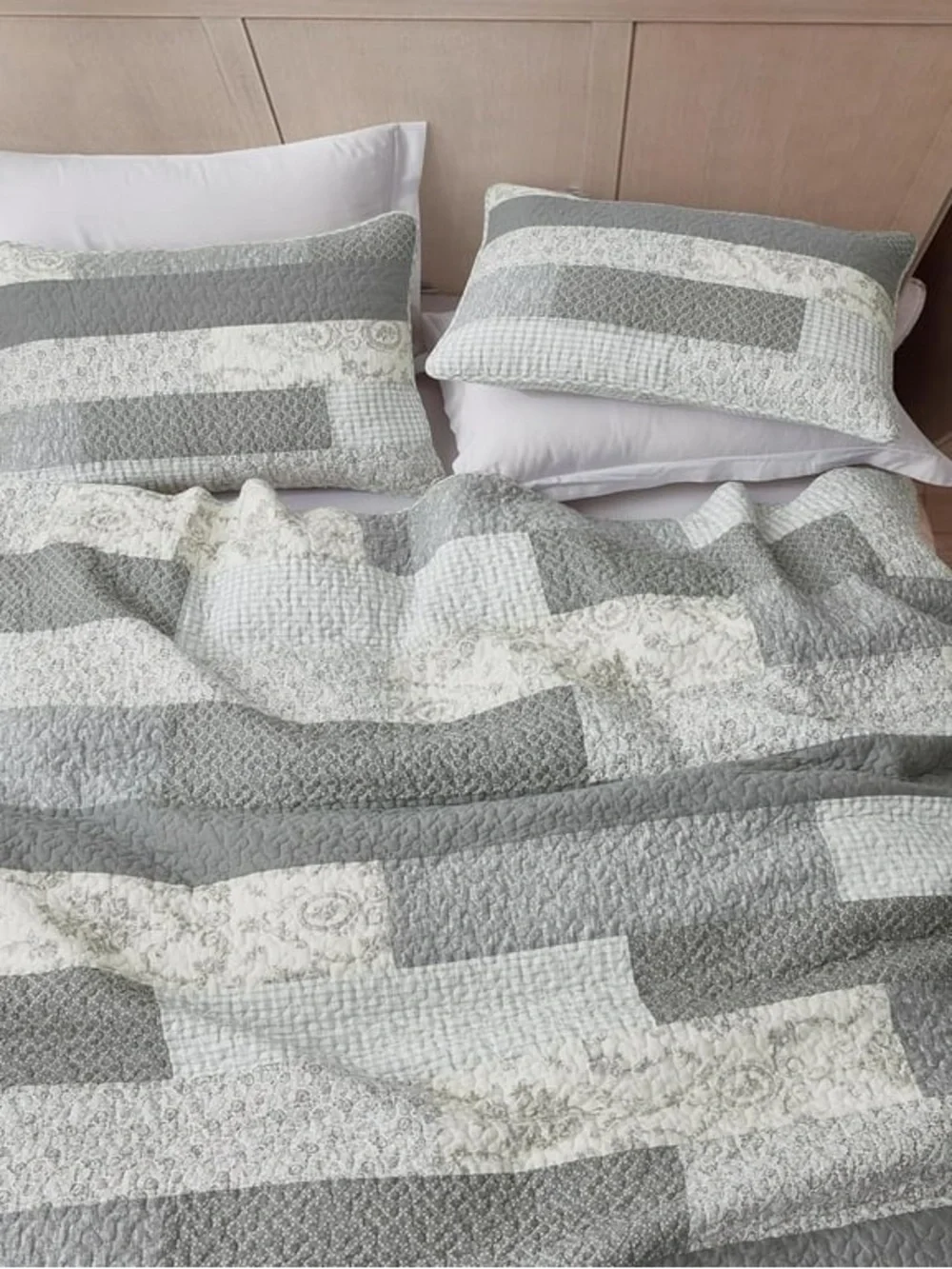 Gray and Cream Striped king 3 piece Quilted 100% cotton